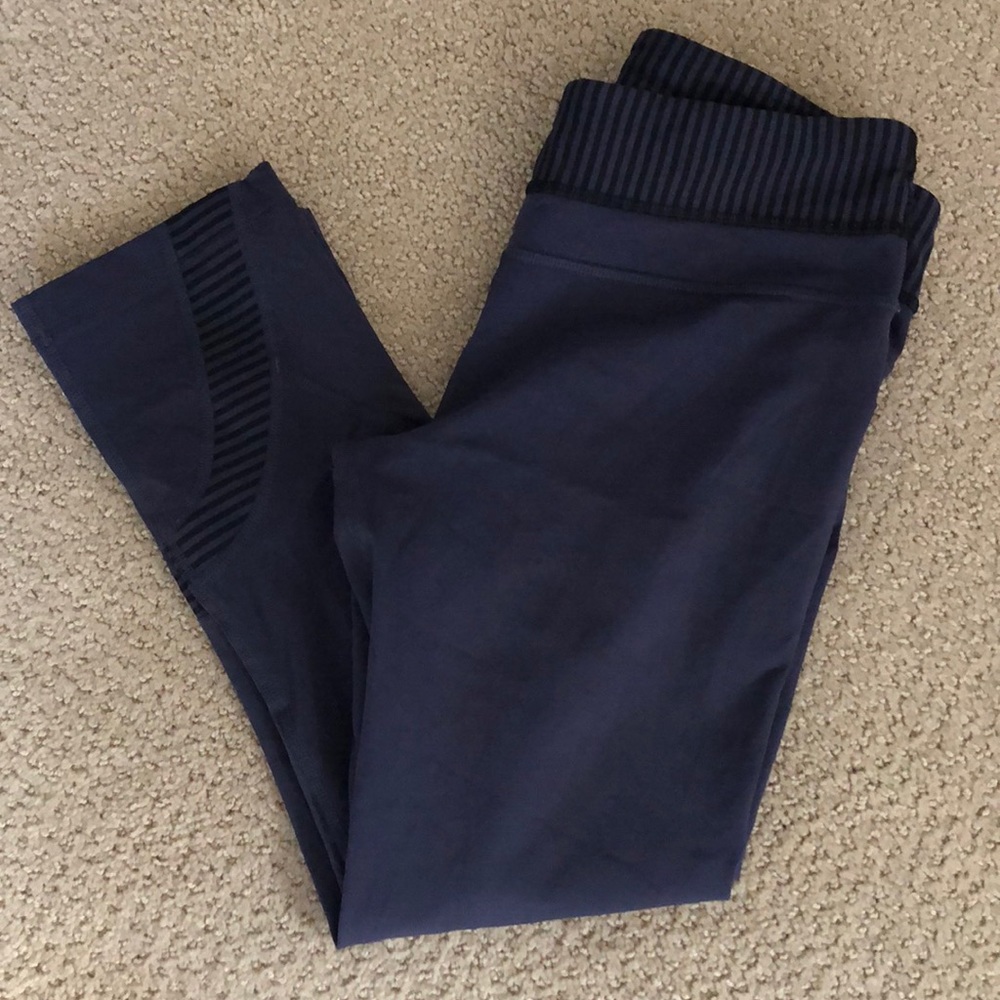 Lululemon Inspire Crop
